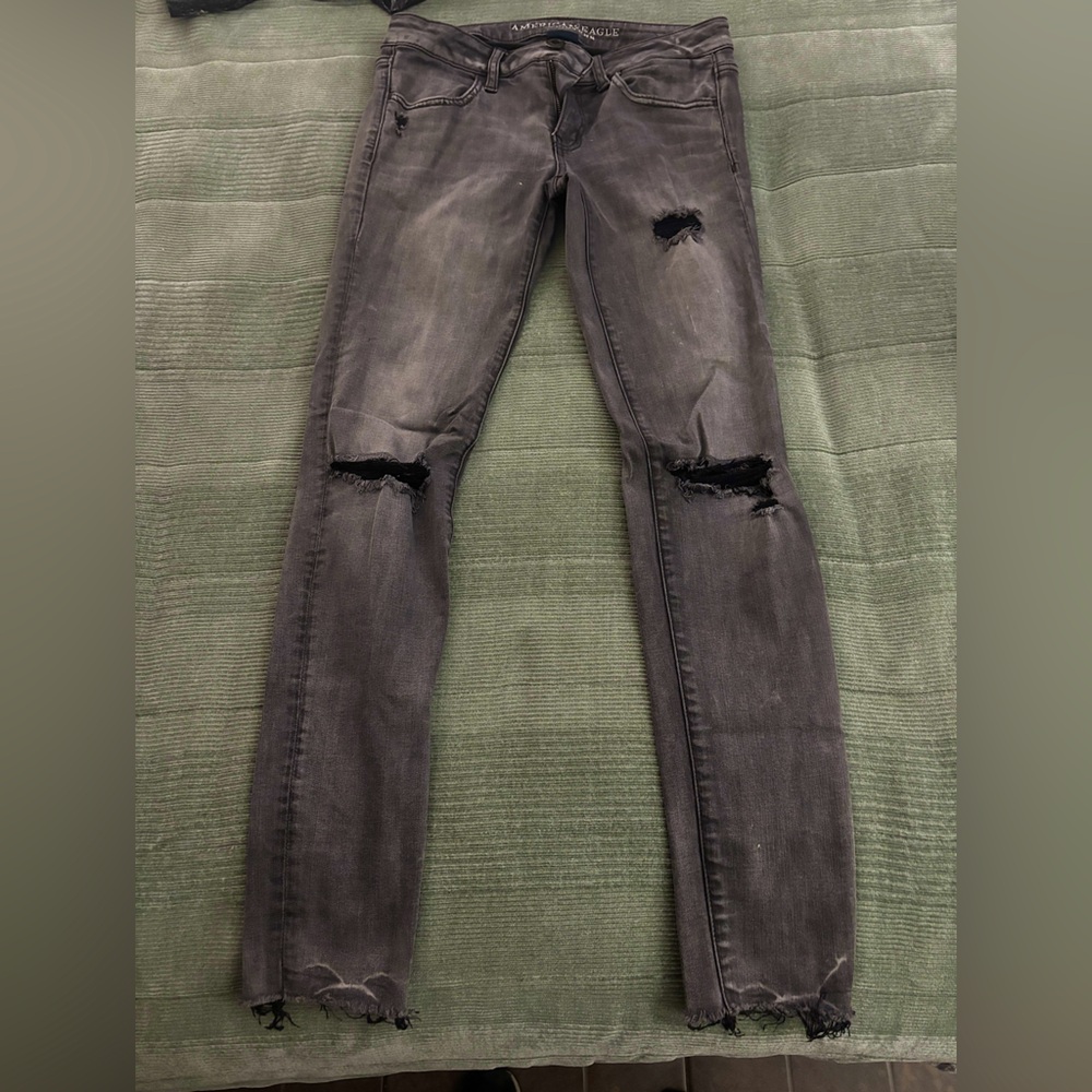 American Eagle Outfitters Charcoal Distressed Skinny Jeans